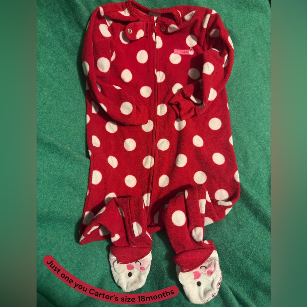 Carter's Red and White Polka Dot Footie Pajamas size 18 months - Picture 5 of 5